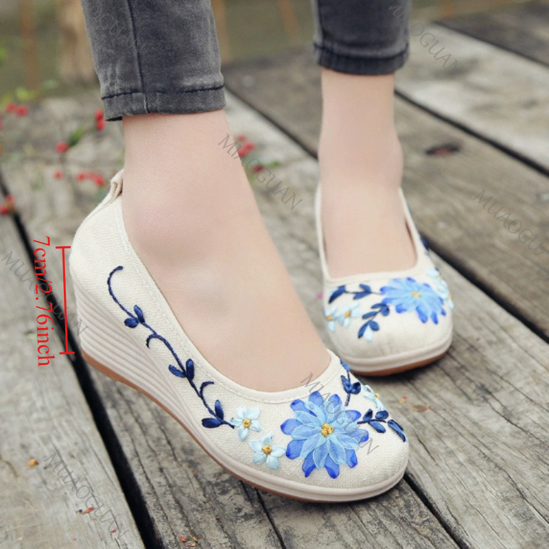 İşlemeli Kadın Konforlu Platfo - Ethnic And Fashion incelemesi ve fiyatı